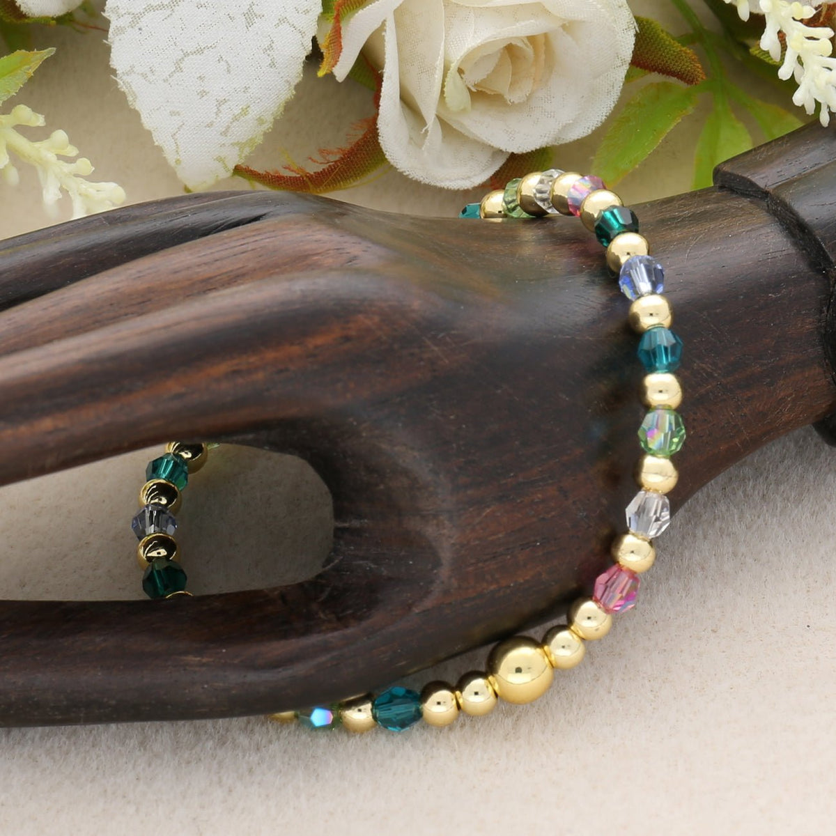 PRESTIGE 5000 Kristall, Classic runde Perle, 4 mm - Emerald (6 Stk.) - PerlineBeads SA