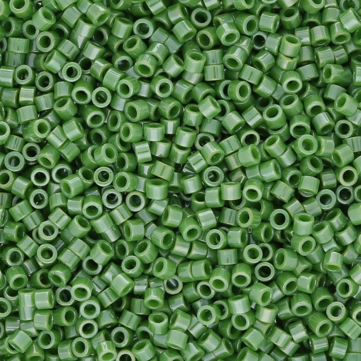 TOHO Aiko - Opaque Mint Green Luster - PerlineBeads SA