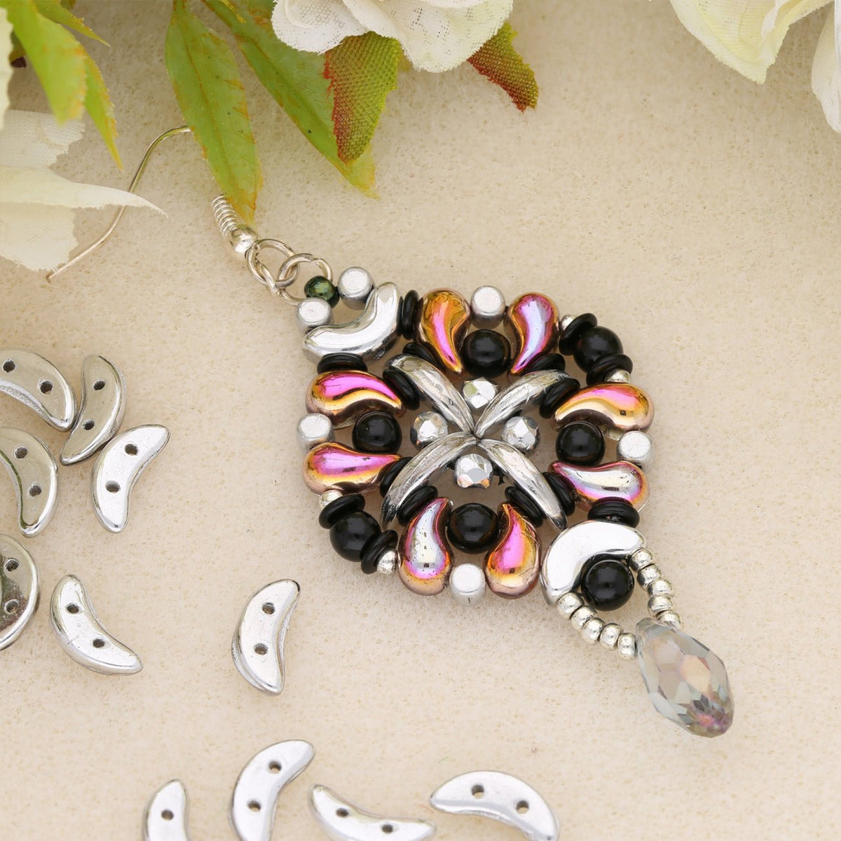 Crescent 3 x 10 mm - Silver - PerlineBeads