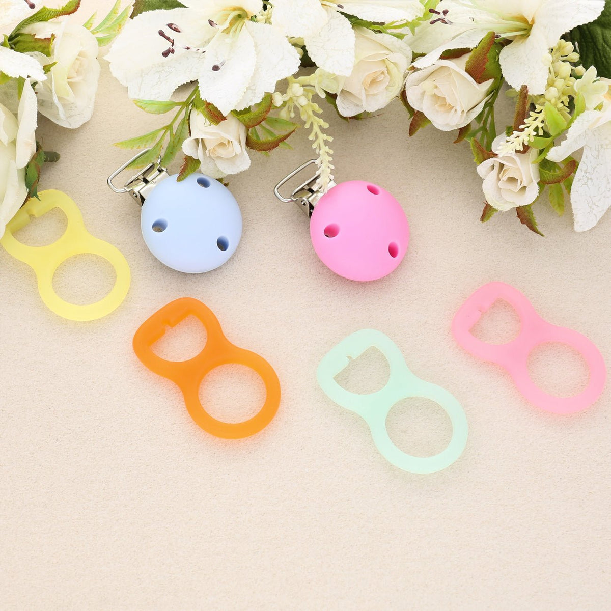 Schnuller-Clips und Ringe - PerlineBeads