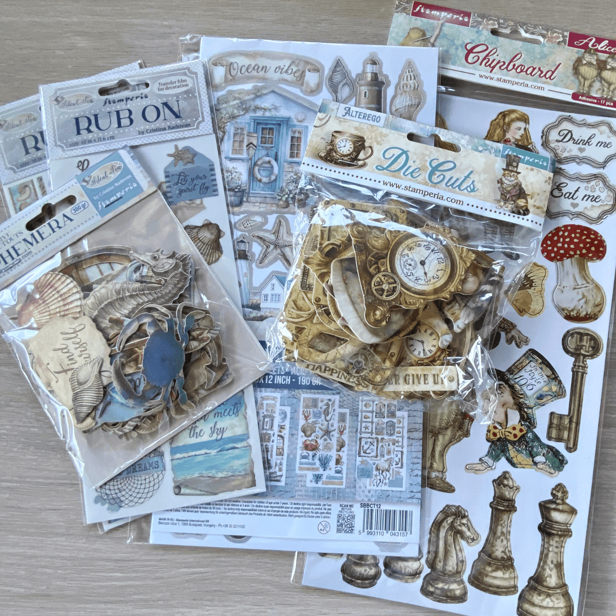 Verzierungen & Ephemera - PerlineBeads SA