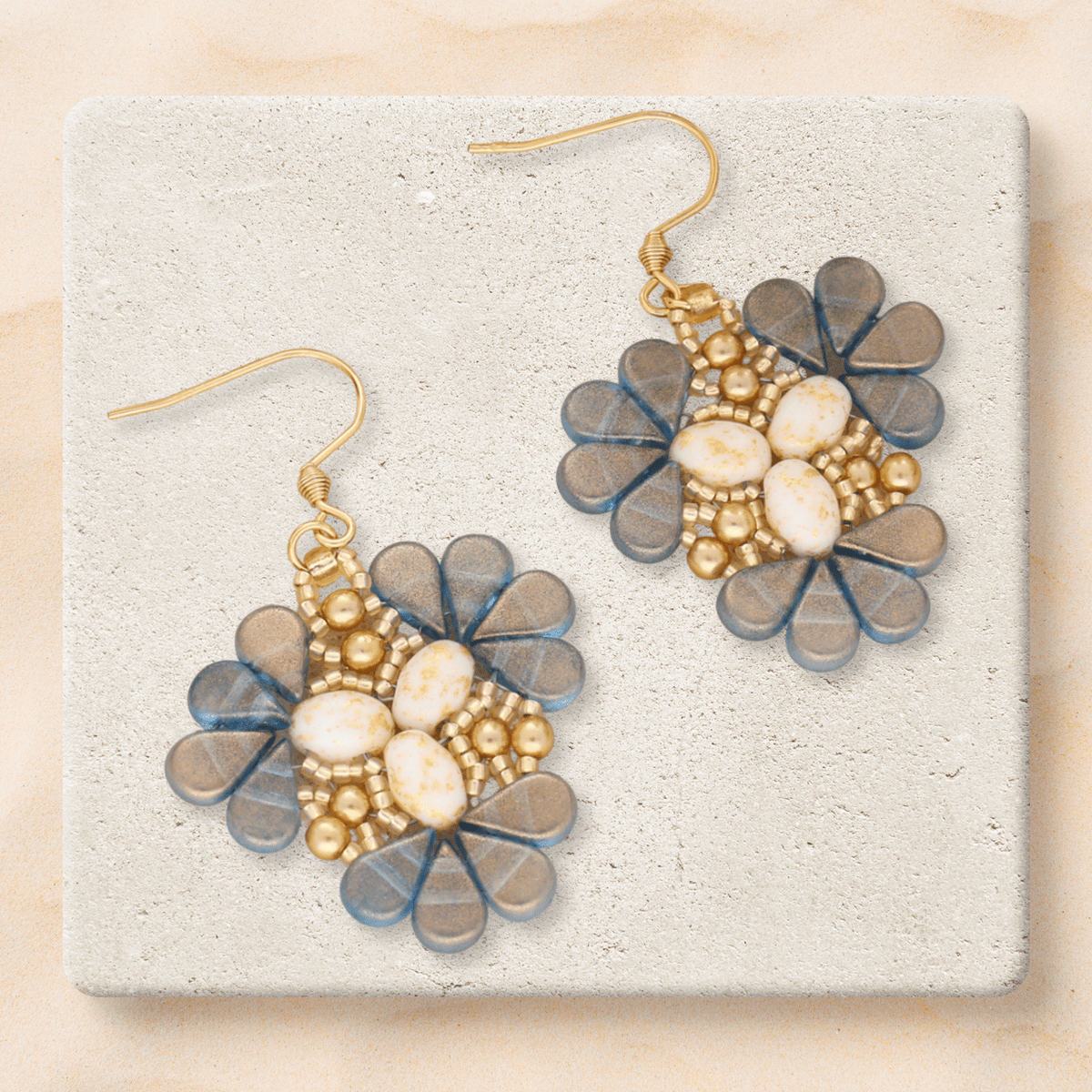 Kit für Ohrringe “Sakura” par Puca® - Blue - PerlineBeads SA