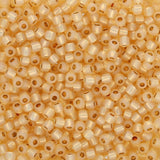 Rocailles - Perlen Toho 11/0 – PermaFinish - Silver - Lined Milky Light Topaz - PerlineBeads SA