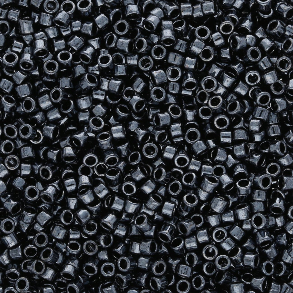 TOHO Aiko - Metallic Hematite - PerlineBeads SA