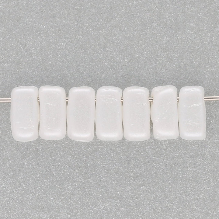Bricks CzechMates 6x3 mm - Pearl Coat Snow - PerlineBeads