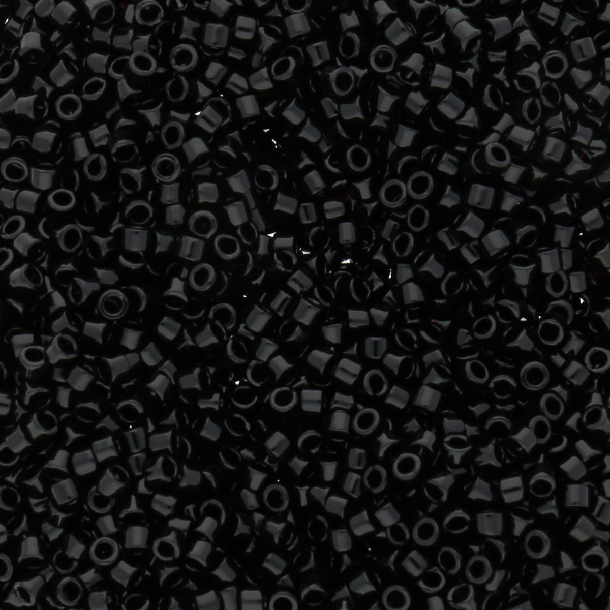 Delica 11/0 - DB010 - Black - PerlineBeads