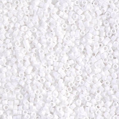 Delica 11/0 - DB200 - Opaque Chalk White - PerlineBeads
