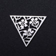 Dreieckiger, filigraner Schmuckverbinder 17x20 mm – Farbe Silber - PerlineBeads