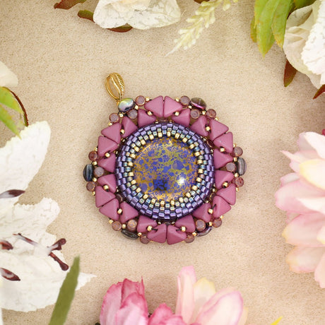 Bianca Anhänger-Bastelset: Cabochon mit Delica & Khéops Perlen - PerlineBeads
