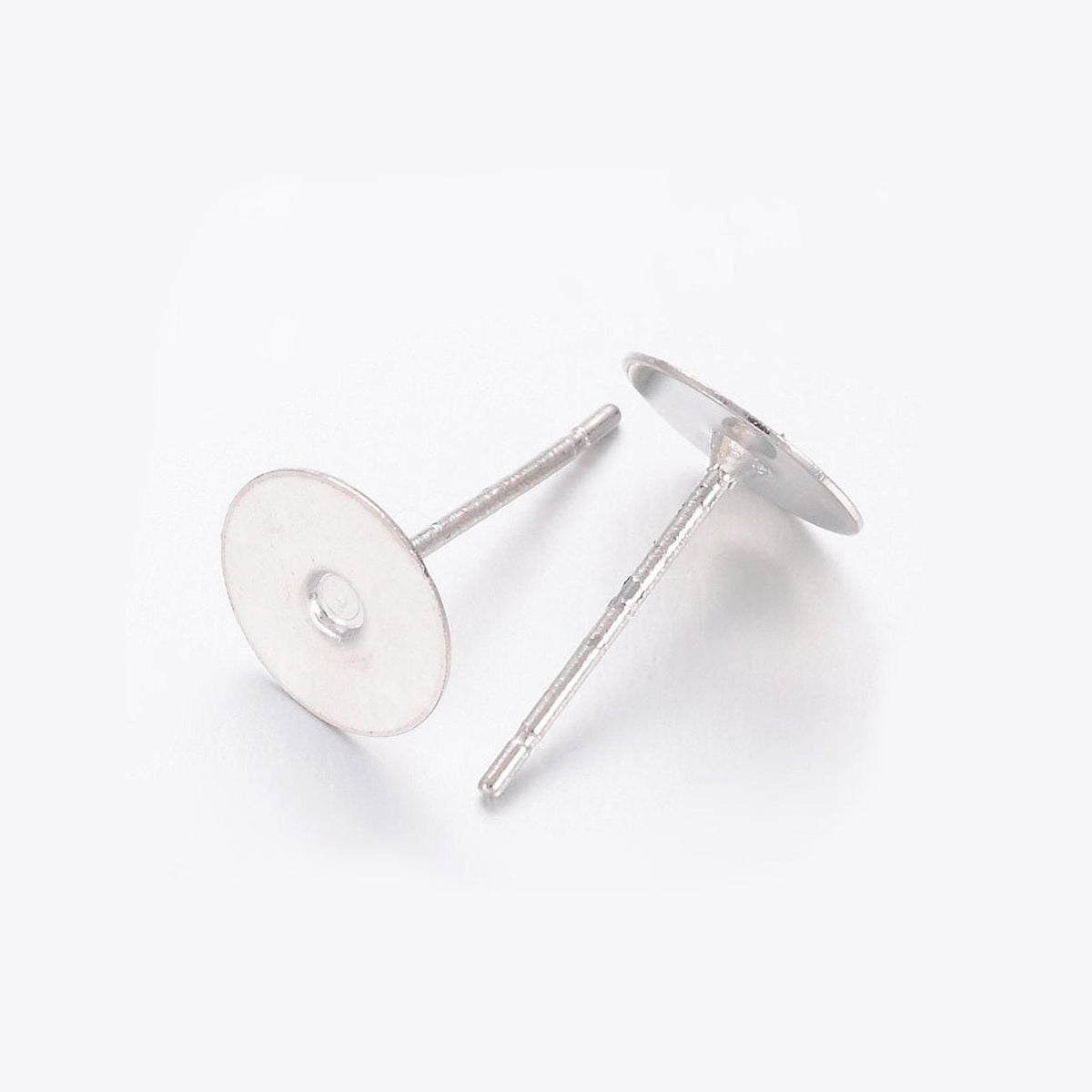 Ohrstecker mit 8 mm Platte - Platinfarbe - PerlineBeads