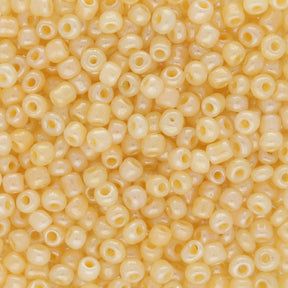Rocailles Glasperlen 3 mm unregelmässige Grösse – Ceylon Champagne Yellow - PerlineBeads