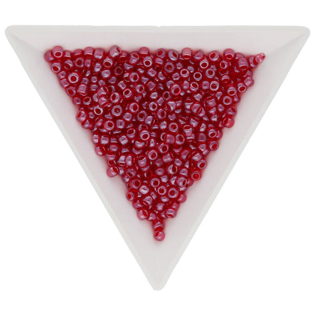 Rocailles Glasperlen 3 mm unregelmässige Grösse – Transparent Lustered Cerise - PerlineBeads