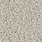 Rocailles-Perlen Miyuki 15/0 – Opaque Limeston Luster - PerlineBeads