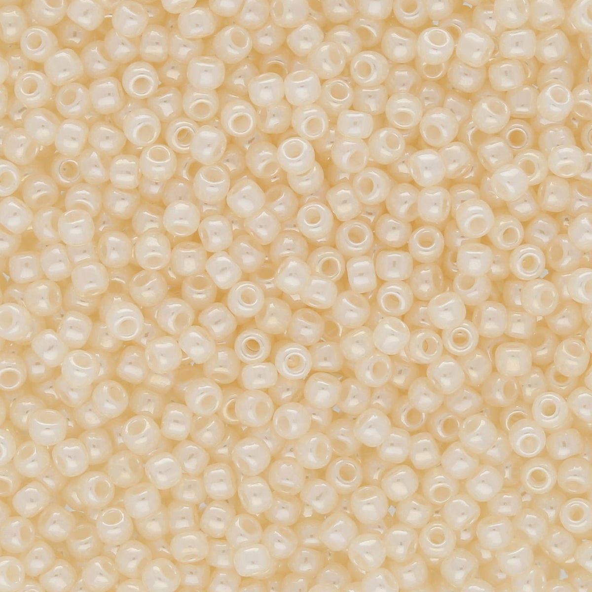 Rocailles-Perlen Toho 11/0 – Ceylon Light Ivory - PerlineBeads