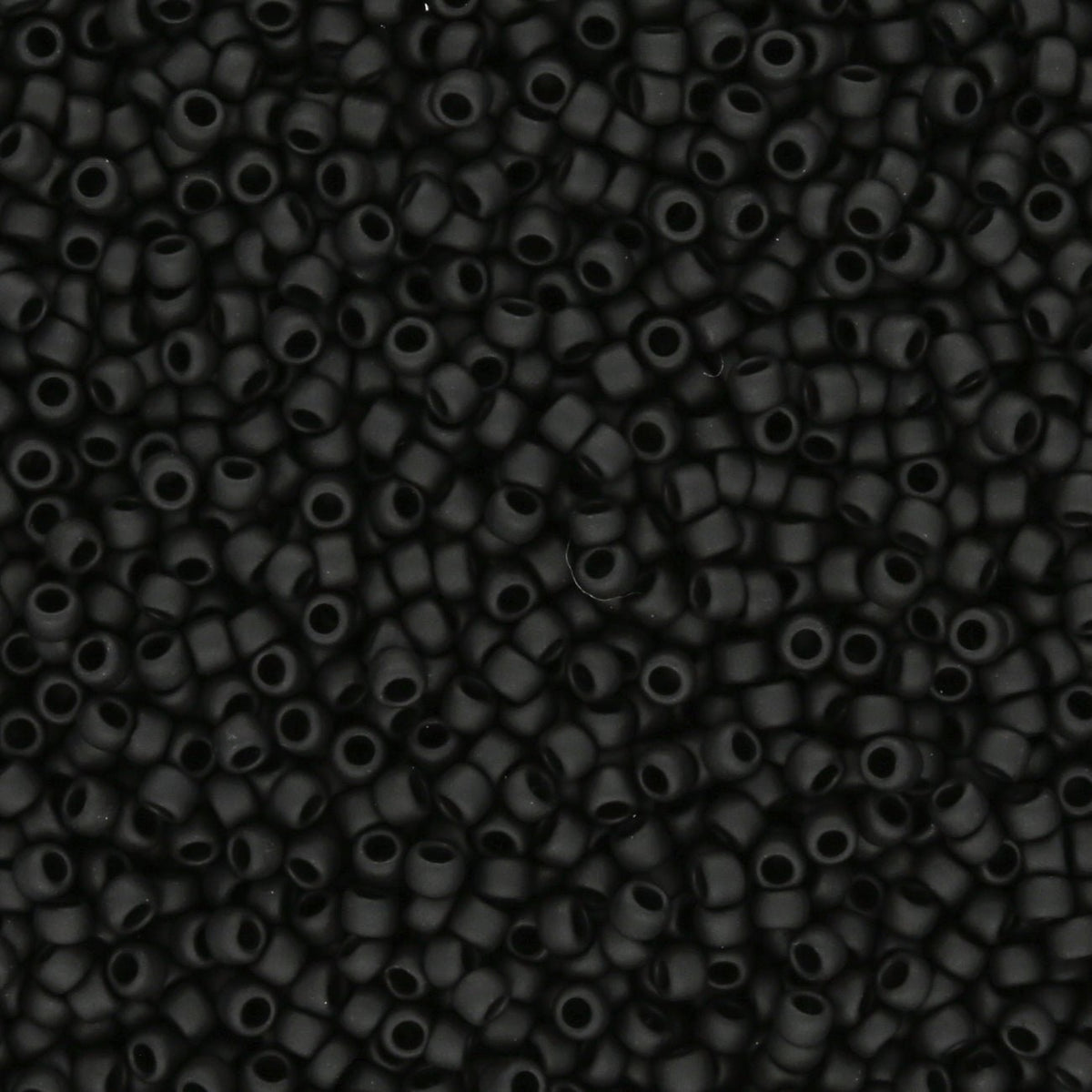 Rocailles-Perlen Toho 15/0 – Opaque Frosted Jet - PerlineBeads