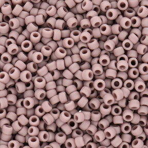 Rocailles-Perlen Toho 8/0 – Opaque Frosted Lavender - PerlineBeads
